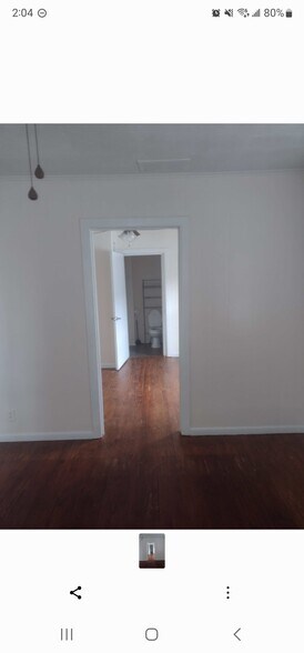 Building Photo - 512 Florence St