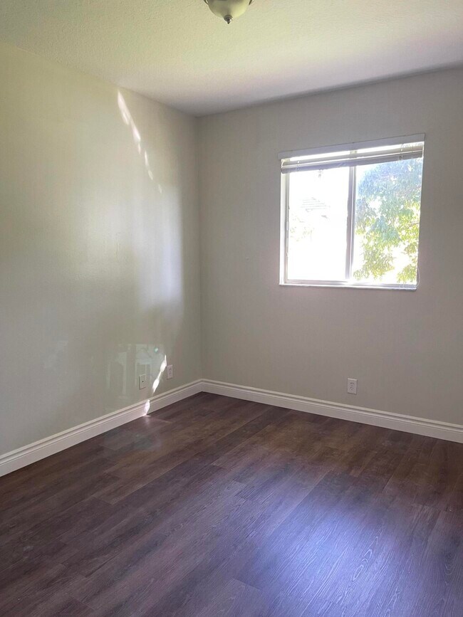 Building Photo - 4282 Berkshire Wharf Dr