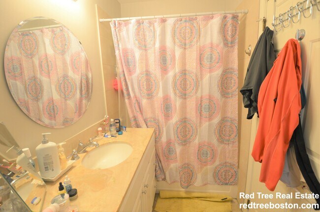 Building Photo - 4 North Crescent Circuit