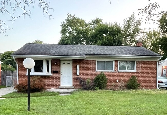 Primary Photo - 30816 Grandview Ave