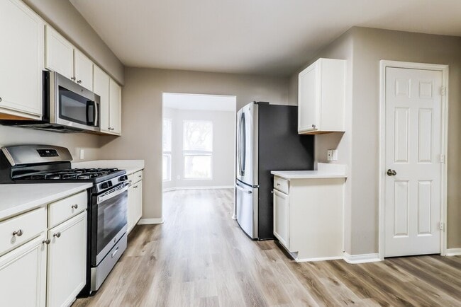 Building Photo - 20806 Fox Trot Ct