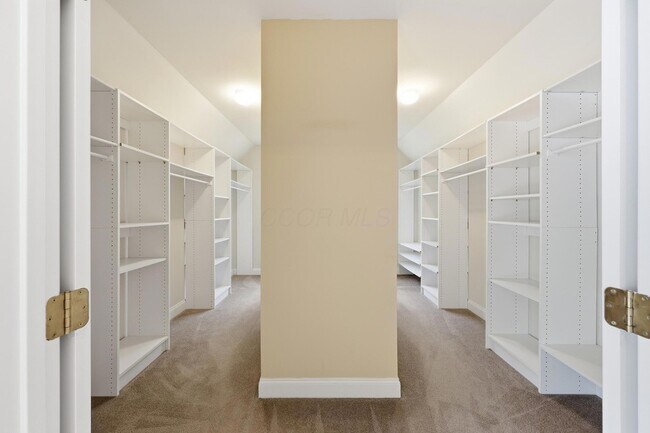 Building Photo - 4823 Vista Ridge Dr