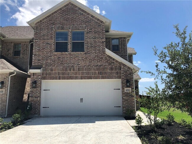 Building Photo - 4592 Titus Cir