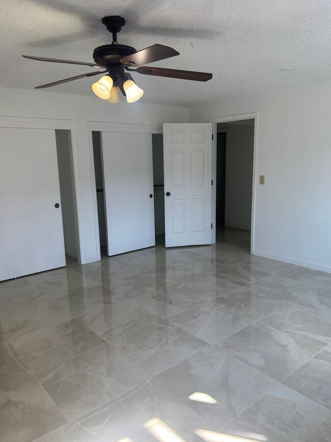 Building Photo - 2774 Jessica Cir