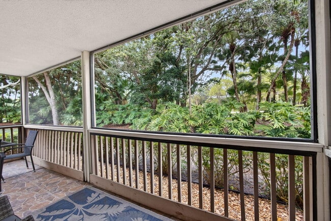 Building Photo - 611 Brackenwood Cove