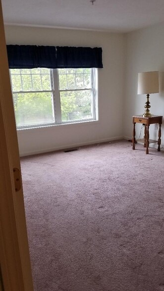 2nd bedroom - 35 Collins St