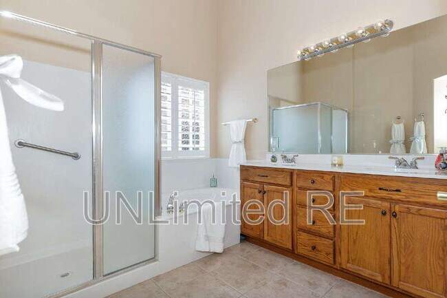 Building Photo - 1371 Kwana Ct