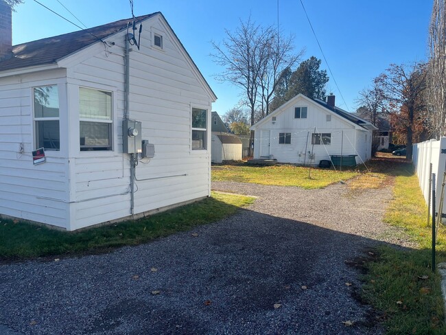 Building Photo - 2 plus bdrm home remodeled with Yard