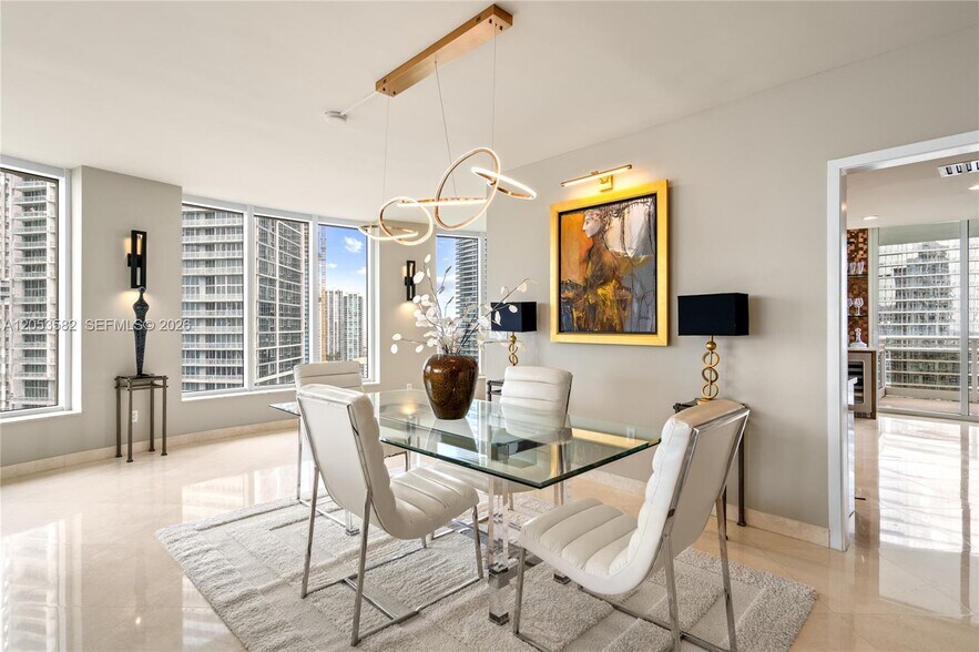 Building Photo - 901 Brickell Key Blvd