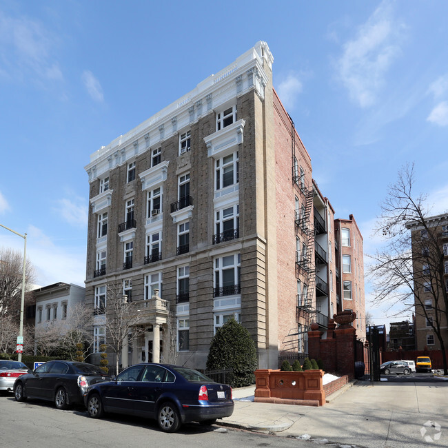 Primary Photo - Dupont Apartments