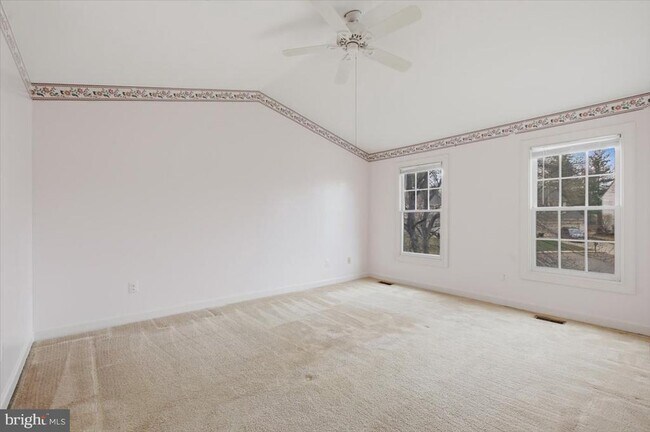 Building Photo - 9357 Gloxinia Way