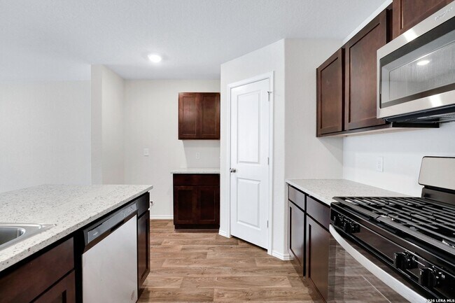 Building Photo - 13512 Waxman Spark