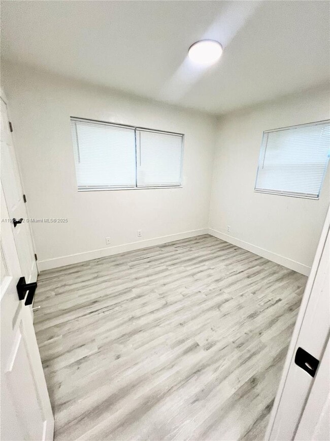 Building Photo - 1300 NE 2nd Ave