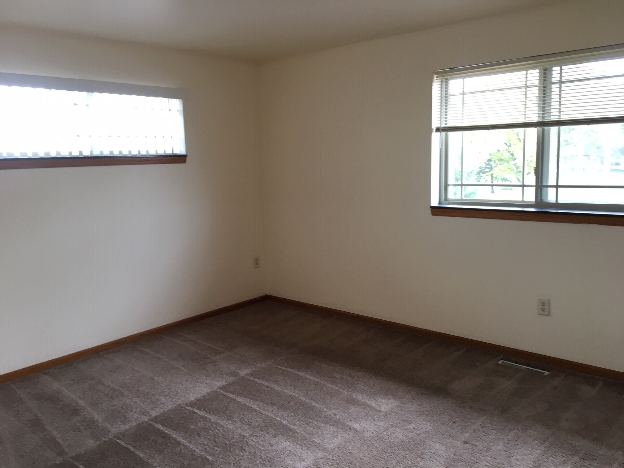 Building Photo - 6645 Scattergood Ln