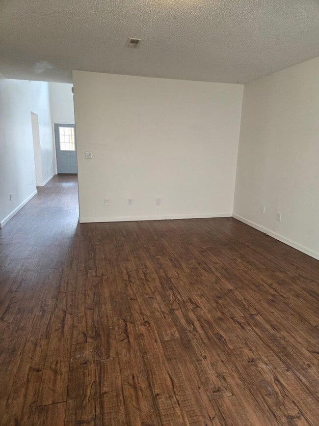 Building Photo - $2,350 - 4 Bedroom 2.5 Bathroom Unfurnished Home Near WCU