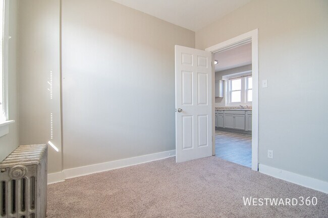 Building Photo - 1242 121st St