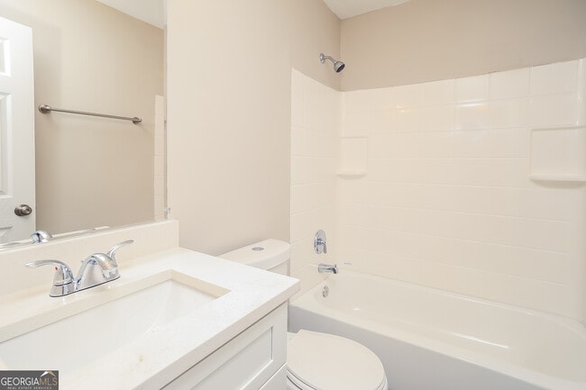 Building Photo - 73 Jordan Rd SE