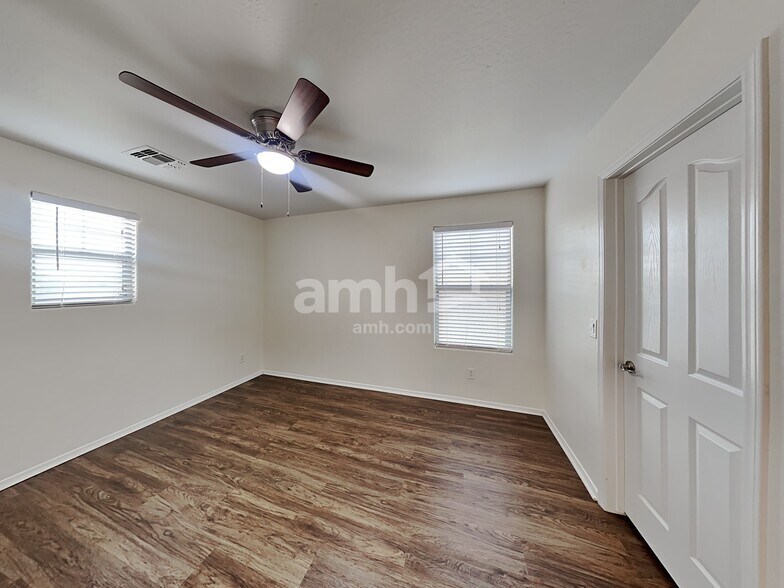 Building Photo - 18134 W Purdue Ave