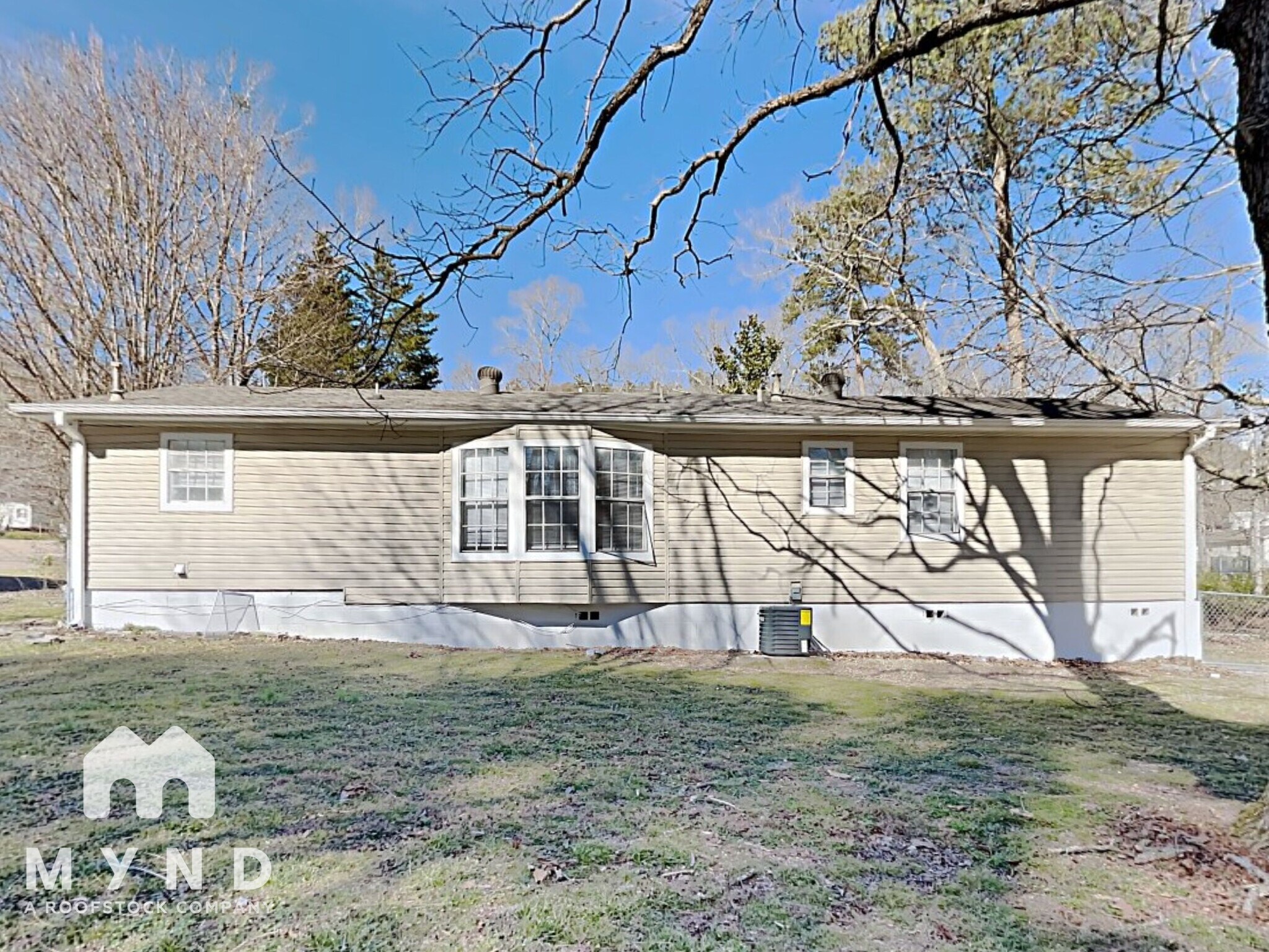 Building Photo - 5967 Shane Cir