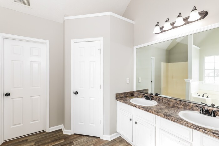 Building Photo - 12206 Stillman Ct