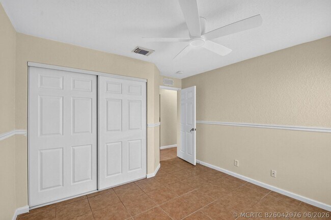 Building Photo - 1107 Big Torch St