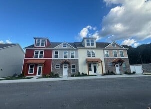 Building Photo - 1923 Cypress Ln