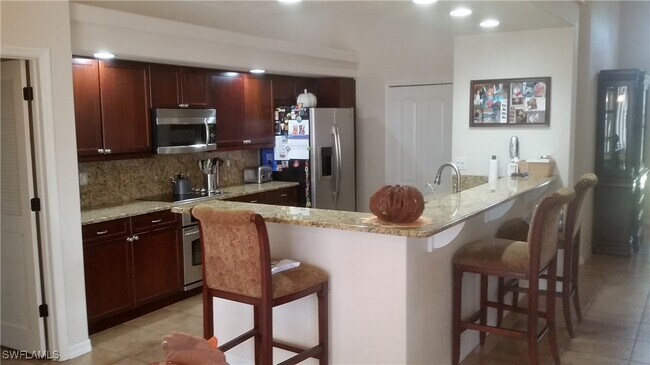 Building Photo - 16245 Paloma Ct