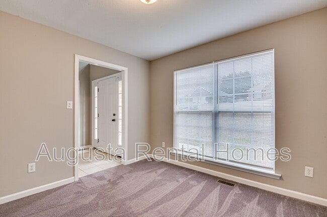 Building Photo - 4866 Orchard Hill Dr