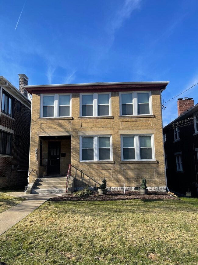 Building Photo - 1451 Tolma Ave