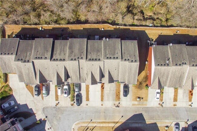 Building Photo - 2230 Hawks Bluff Trail NW