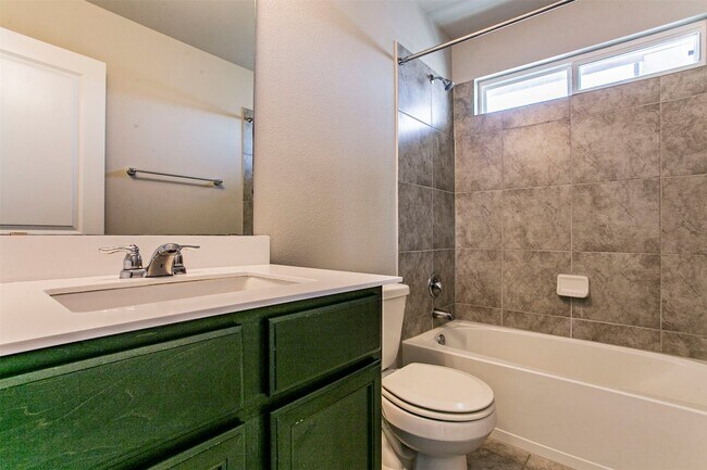 Building Photo - 133 Duck Creek Trail