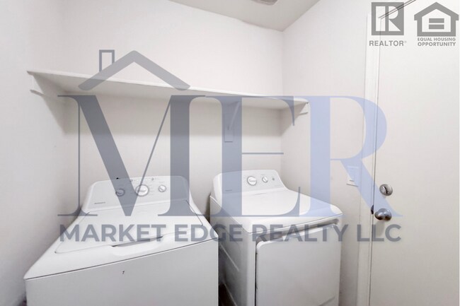 Building Photo - 3Bed/2Bath on Corner Lot in Casa Grande! $...