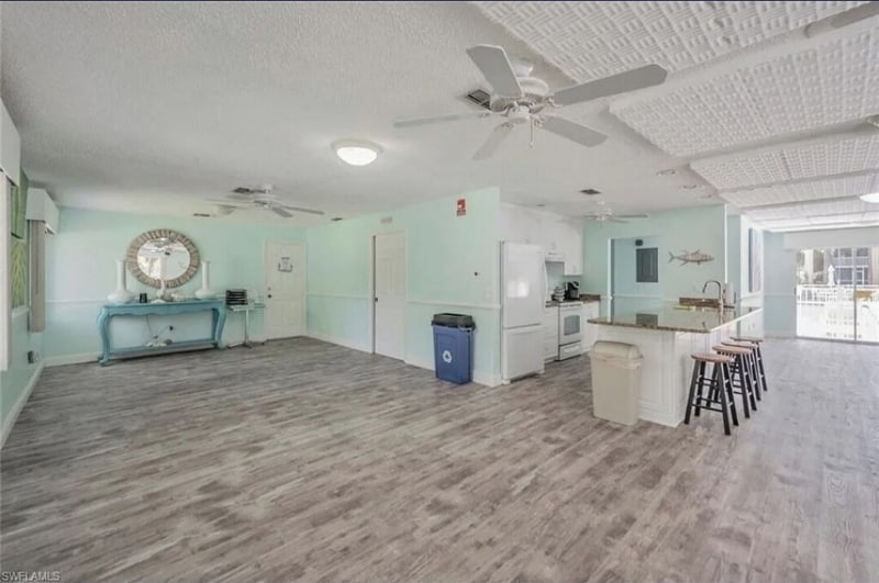 Building Photo - 3021 Sandpiper Bay Cir