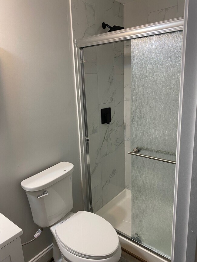 Building Photo - 2103 Belair Rd