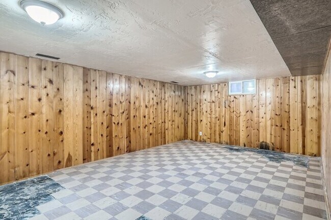 Building Photo - 419 Paul Avenue, Layton, UT, 84041