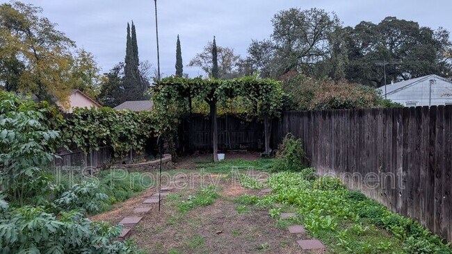 Building Photo - 3107 Del Paso Blvd