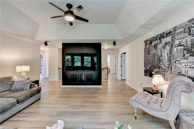 Building Photo - 11034 Estates Cir