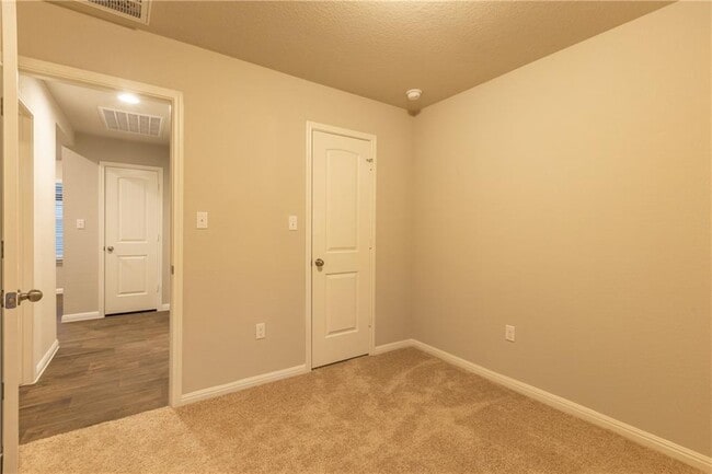 Building Photo - 612 Roaring Fork Ln