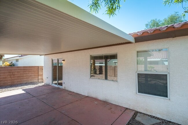 Building Photo - 3130 Meadow Flower Ave