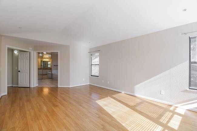 Building Photo - 412 Wood Hollow Dr