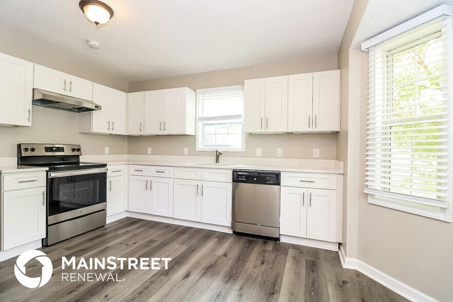 Building Photo - 629 Bullhart Dr