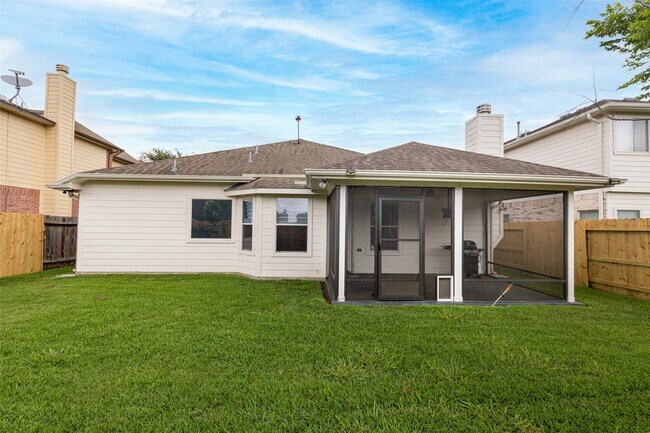 Building Photo - 25315 Sierra Woods Ln