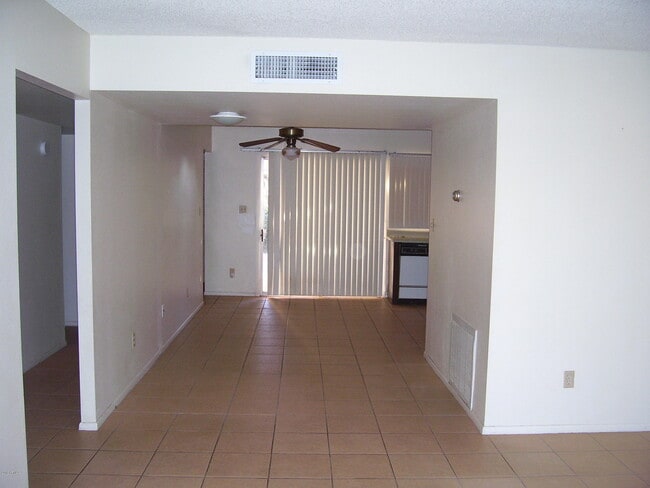 Building Photo - 6034 N 30th Ave