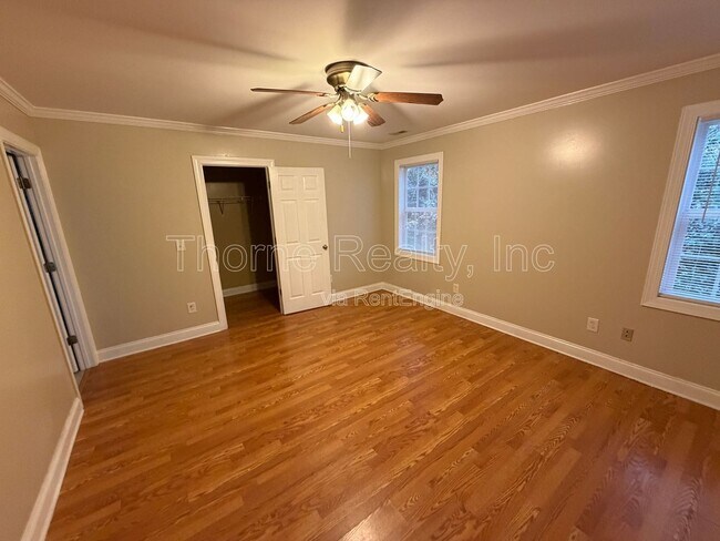 Building Photo - 113 Charlotte Ave