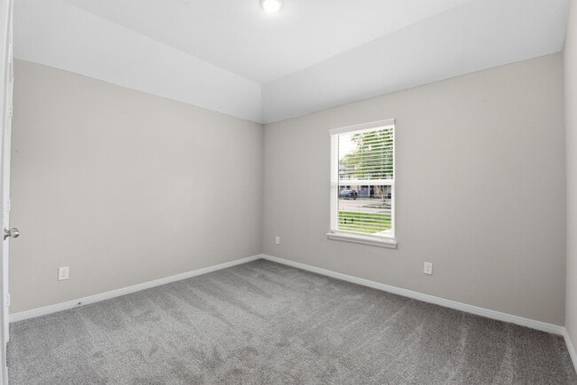 Building Photo - 803 Jefferson Ave