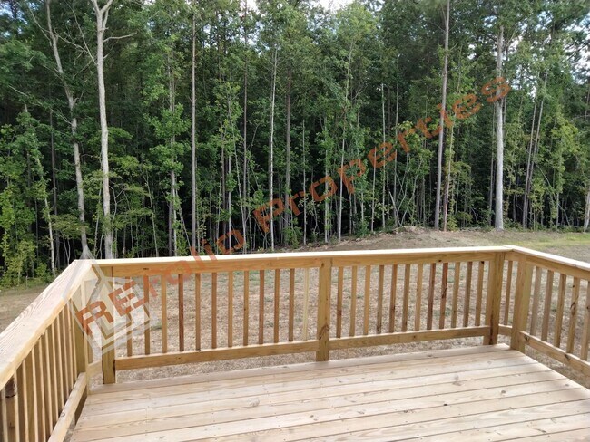 Building Photo - Lovely 4 Bedroom 2-Car Garage Home with Guest Suite in Main Level @ Sierra Heights, Clayton, Avai...