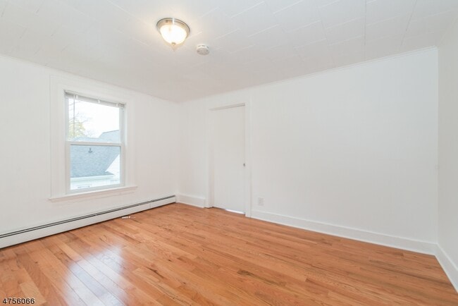 Building Photo - 55 Madison St