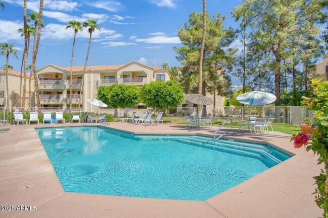 Building Photo - 19400 N Westbrook Pkwy