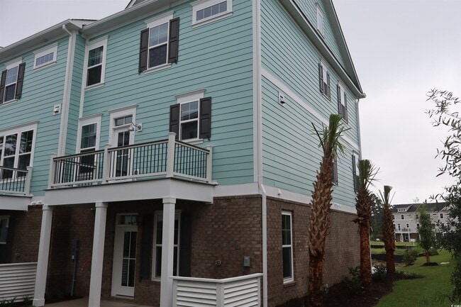 Building Photo - 8459 Waltzing Waves Ct