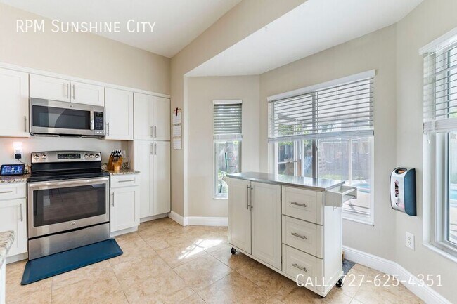 Building Photo - 11216 Clayridge Dr